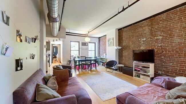 Building Photo - 1445 Tremont St Unit 3S Rental