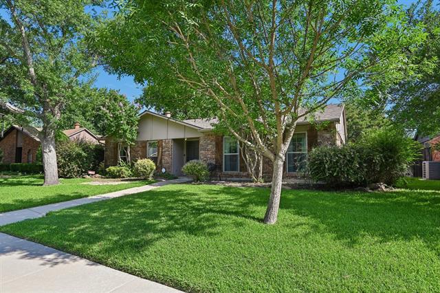 526 Shadowcrest Ln