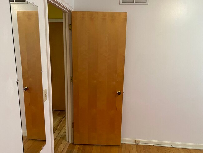 Photo - 2027 Rolling Hills Blvd