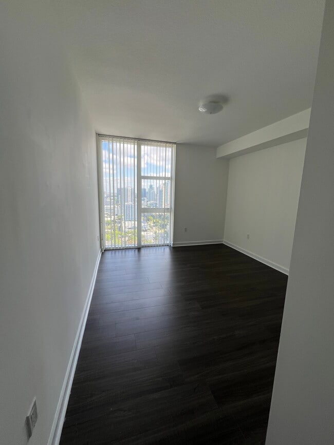 Photo - 1635 NE Miami Ct Unit B2