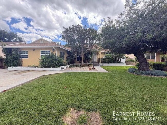 Building Photo - 19022 Sylvan St