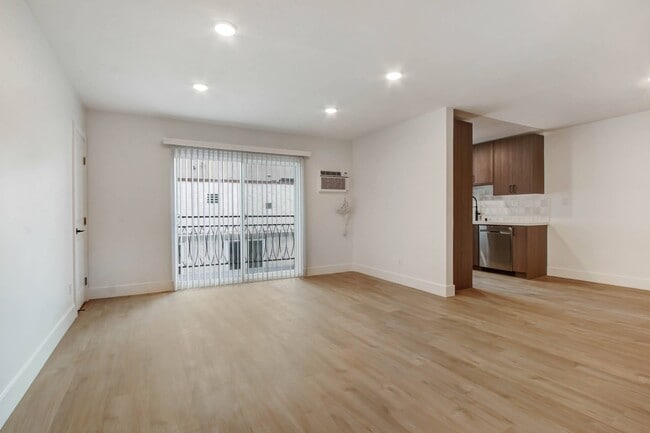 Photo - 1140 N Ogden