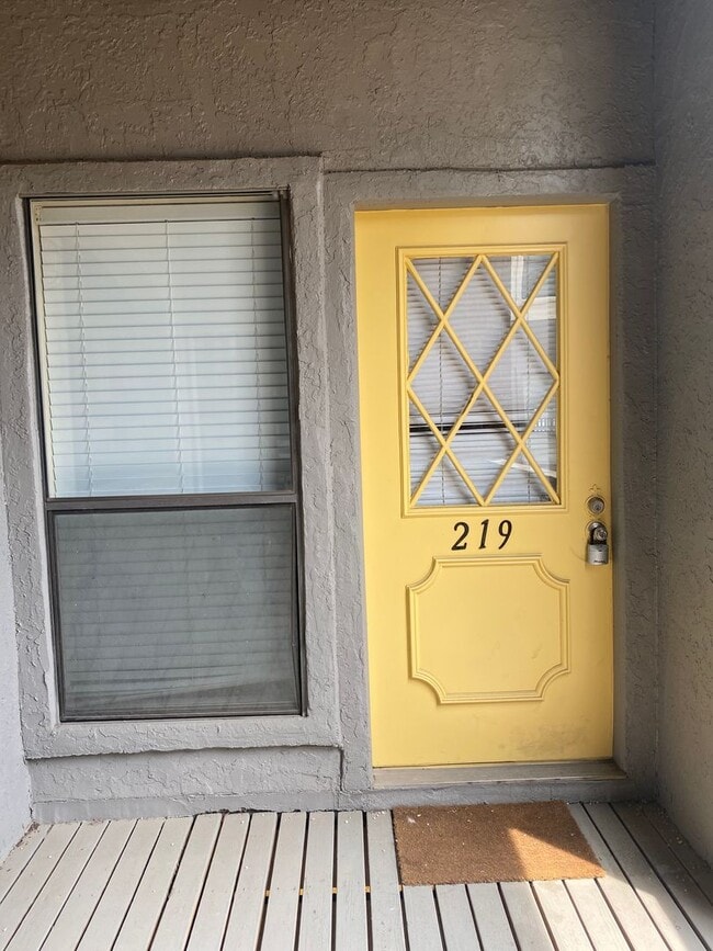 Photo - K242 - Croix #219 Unit 219