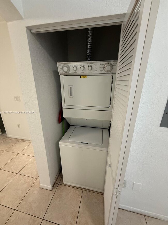 Photo - 5620 NW 114th Path Unit 201