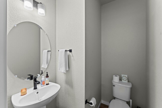 Photo - 8067 Grey Bark Wy