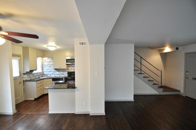 Building Photo - 6015 Reiger Ave Unit 6023 Rental