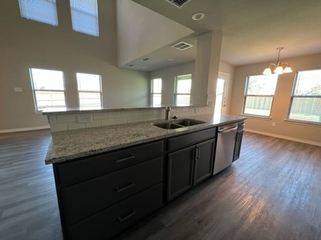 Photo - 2881 Melissa Ln