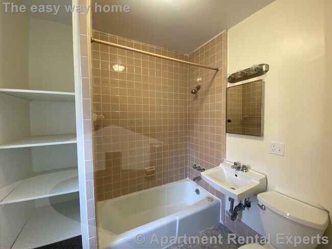 Photo - 381 Harvard St Apartamento Unidad #22