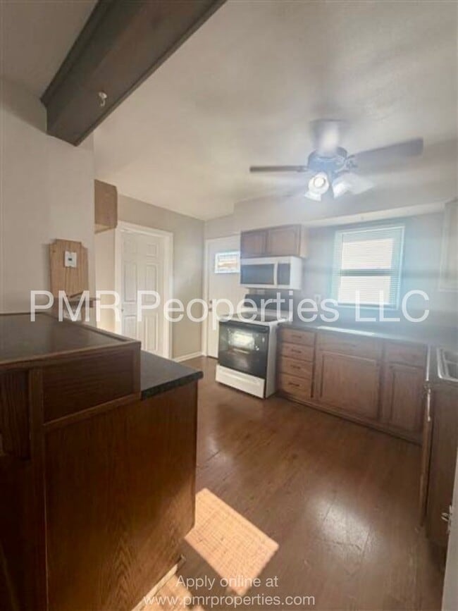Photo - 3 Bedrooms/ 1 Bathroom House