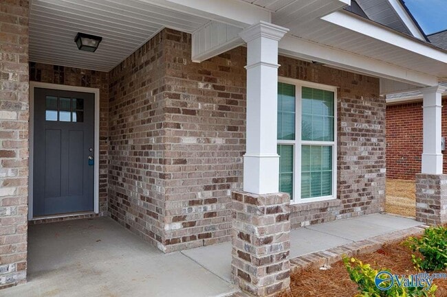 Photo - 381 McCollum Rd