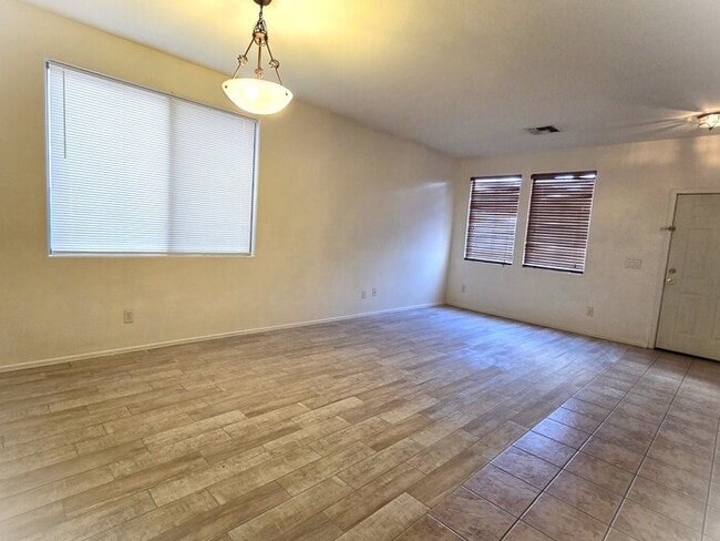 Photo - Stunning 4-bedroom 2-bathroom home