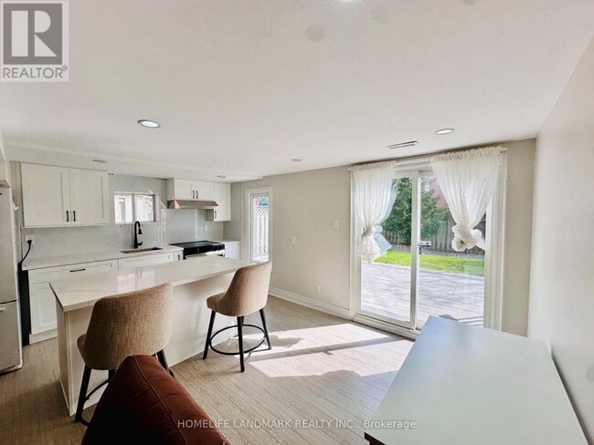 Photo - 7 Captain Francis Dr