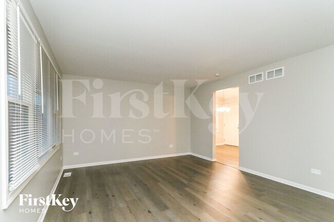 Photo - 2105 THREE Forks Dr