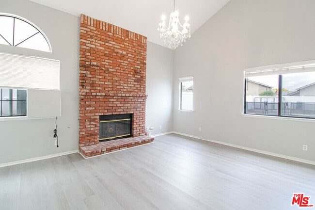 Photo - 45809 Evelyn Ct