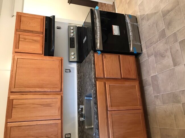 Photo - 1521 Upland St Unit B