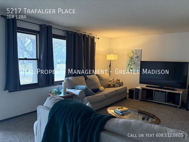 Photo - 5217 Trafalger Pl