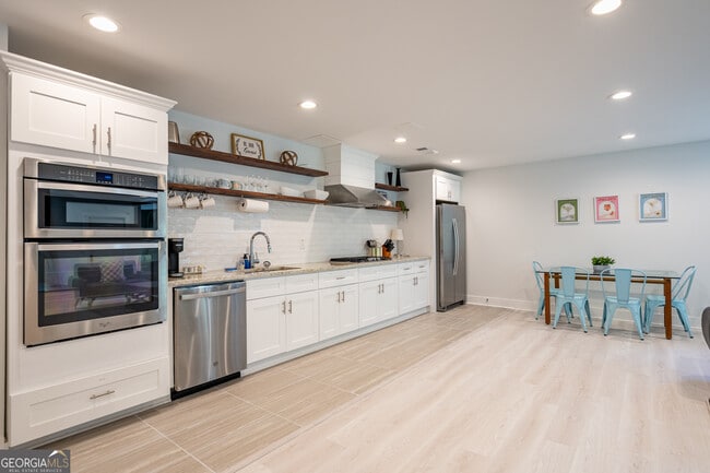 Photo - 2617 Caladium Dr NE