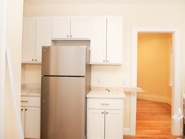 Photo - 16 Beals St Apartments Unit 2