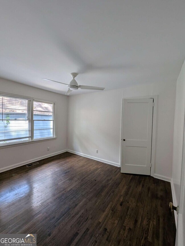 Photo - 2085 Northside Dr NW