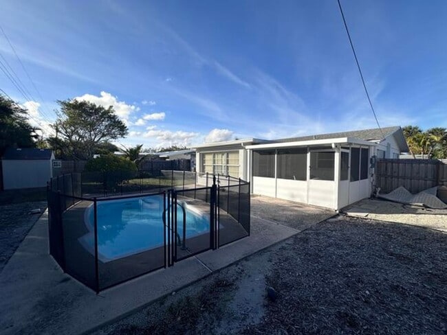 Photo - 14 Ridgewood Cir