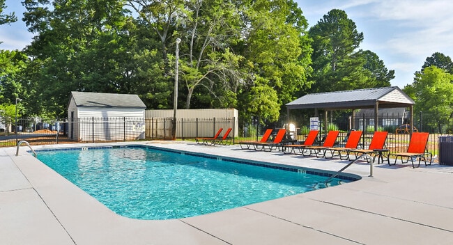 Photo - The Cove at Fairforest Apartments