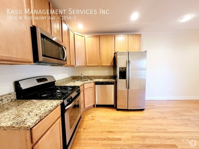 Building Photo - 2856 W Rosemont Ave Unit 2856-3 Rental
