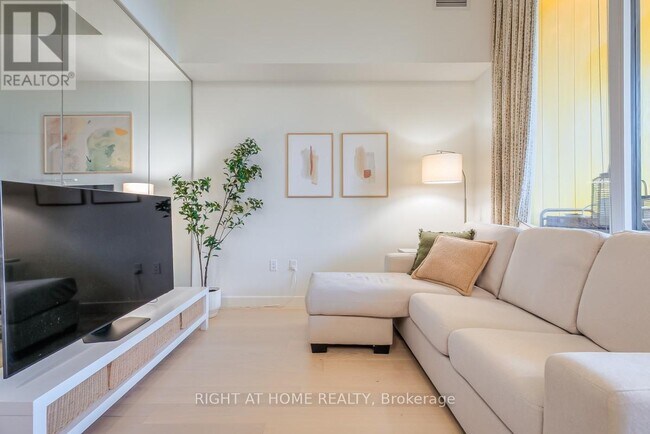Photo - 95 McMahon Dr