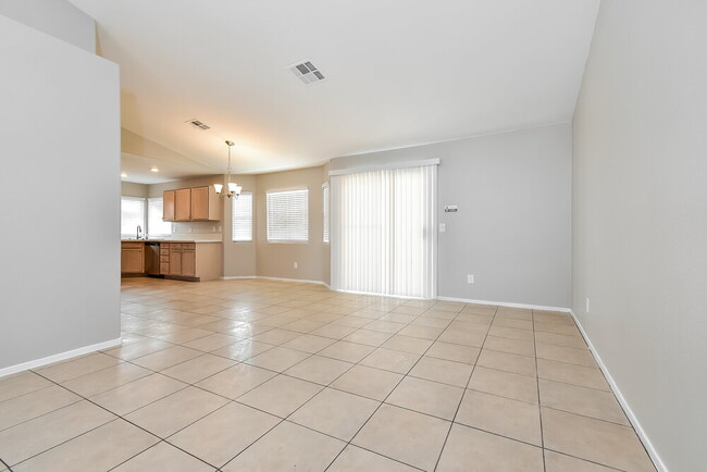 Photo - 5828 Meadow Dale Dr