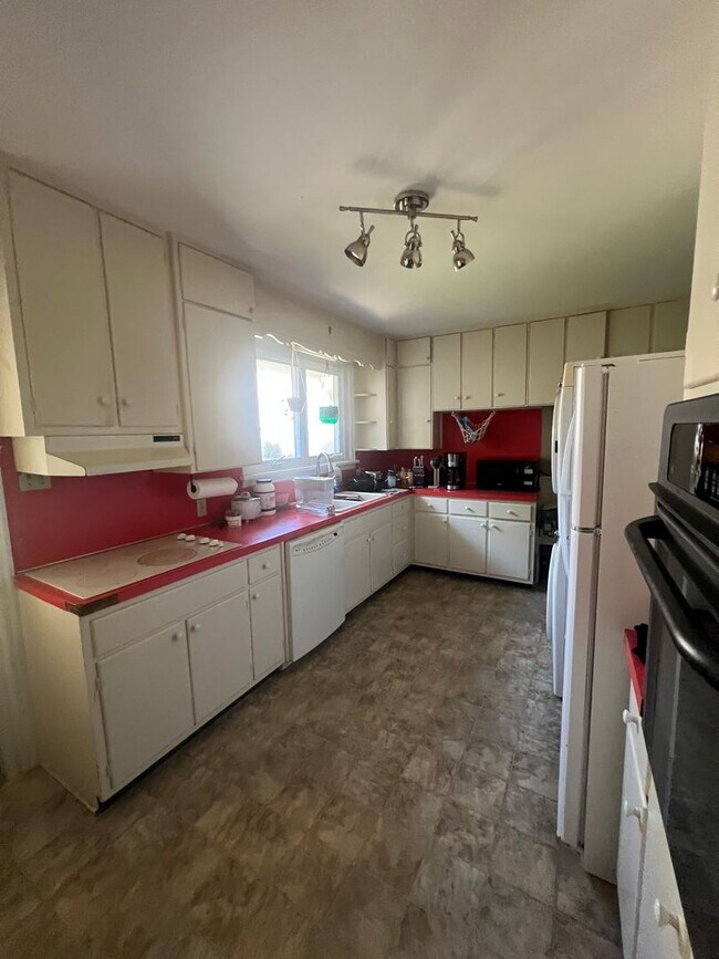 Photo - 148 W High St Unit Apt 1