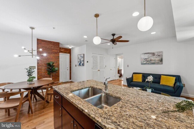 Photo - 5403 9th St NW Unit 204