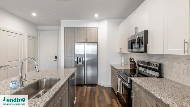 Photo - 255 Williamsburg Pkwy Unidad D203.1409535