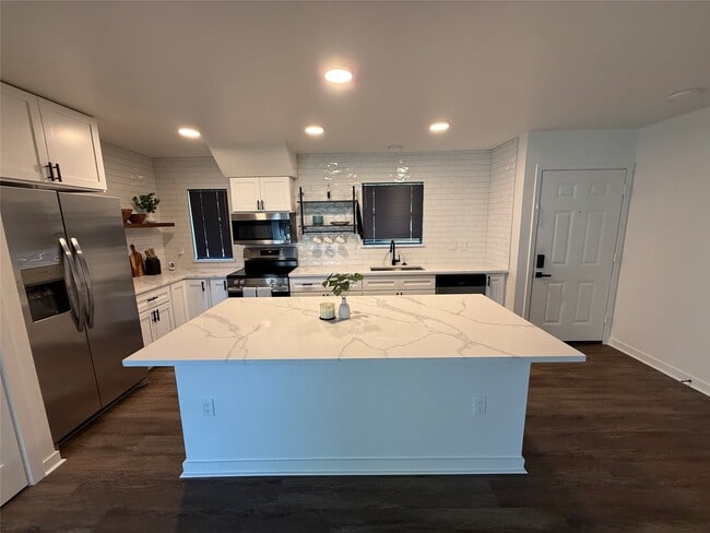 Photo - 4111 Beran Dr