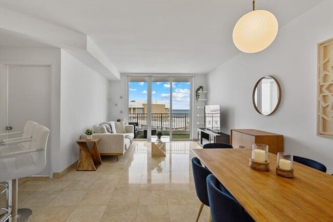 Photo - 801 Brickell Key Blvd Unit 801 Brickell Key Boulevard Blvd # 2805