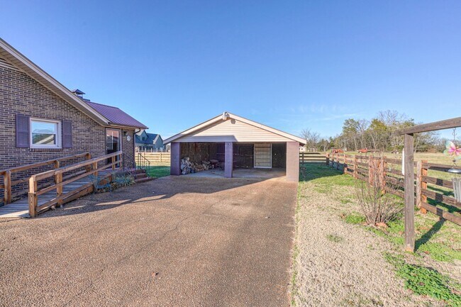 Photo - 476 Crescent Rd