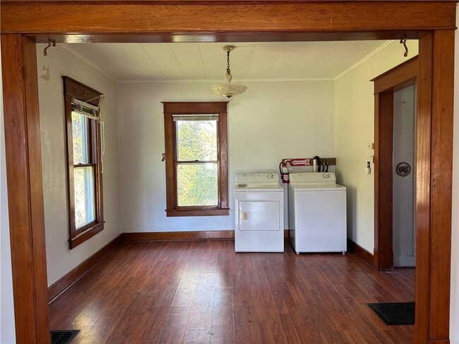 Photo - 15 Maple Ave