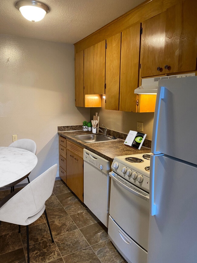 Photo - Cascade Village