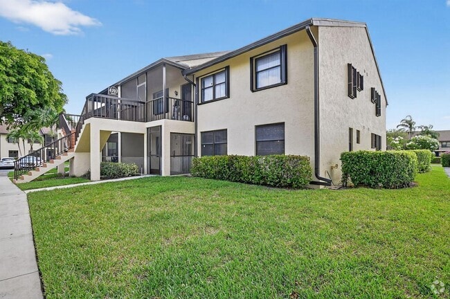 Building Photo - 4707 Lucerne Lakes Blvd E Unit 102 Rental