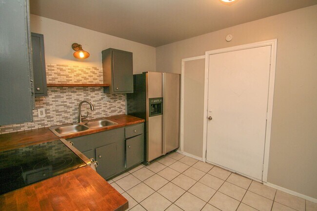 1310 N Irvington Ave Unidad 1310B
