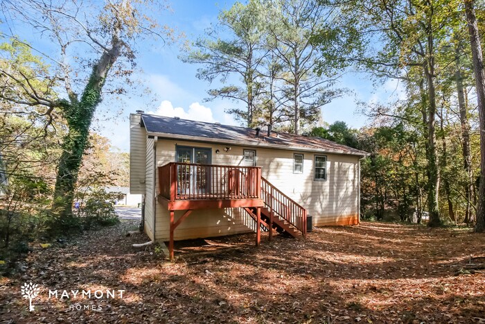 Photo - 563 Fawn Ct SE