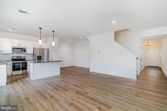 Photo - 7851 Briarwood Dr