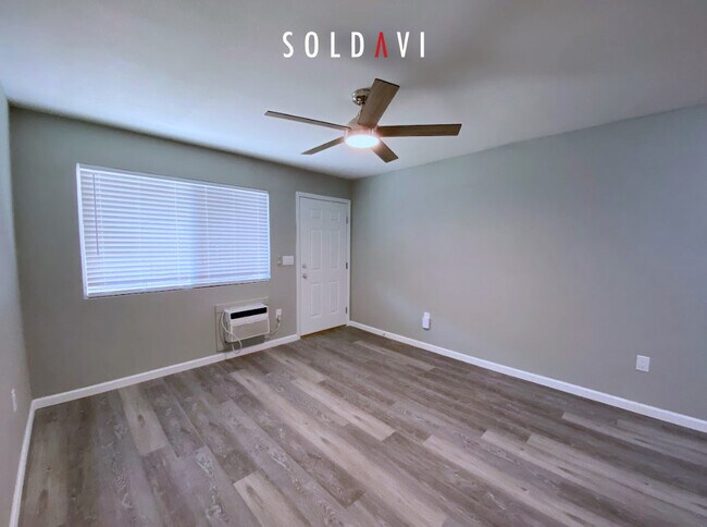 Photo - 2745 Muir Ave Unit 2745