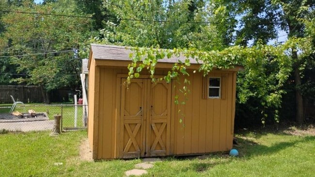 Photo - 5732 E 40th Terrace