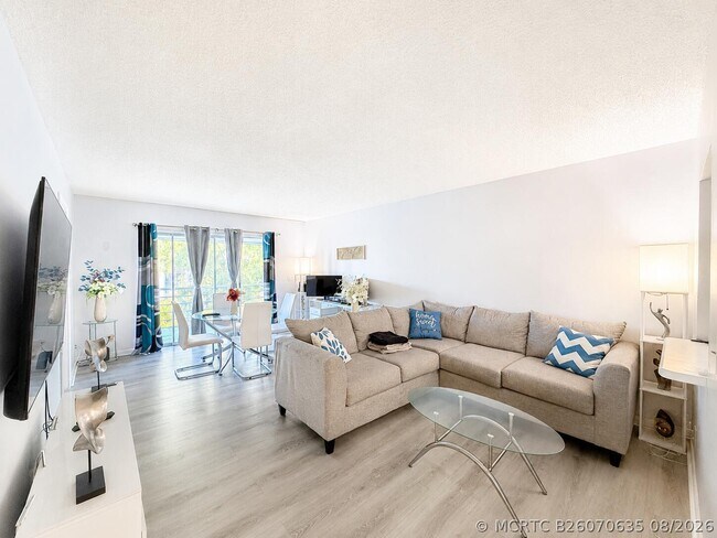 Photo - 1630 Embassy Dr Unit 311