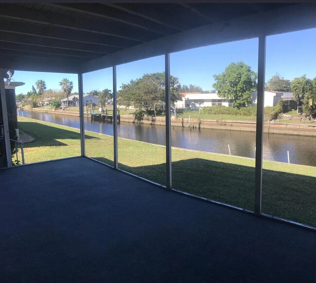 Building Photo - 3119 Riverside Dr