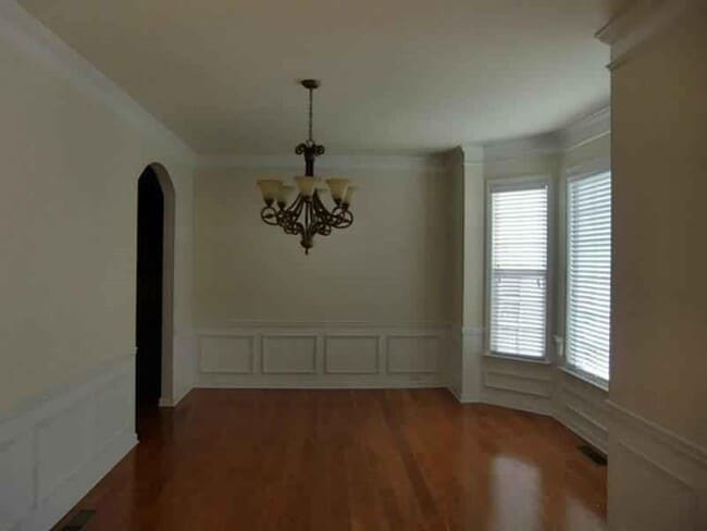Photo - 10905 Brunson Dr