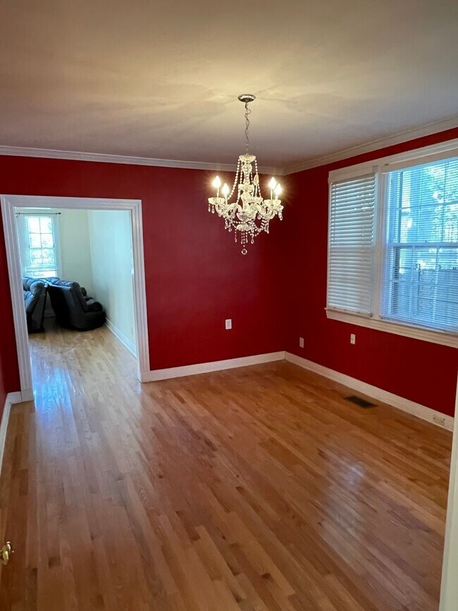 4609 4611 South Claiborne Street Apartment Unit 4609 Downstairs New