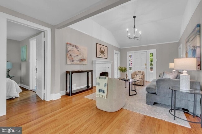 Photo - 155 Ridgeway Cir
