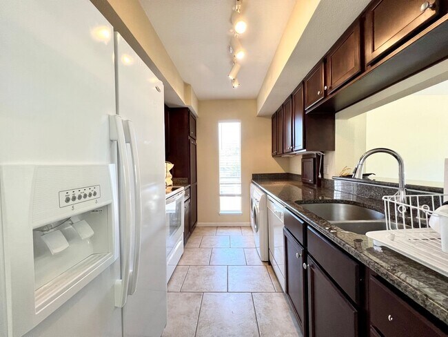 Photo - 2838 Geary Pl Unit 4020