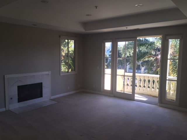 spacious masterbedroom - 723 S Broadway