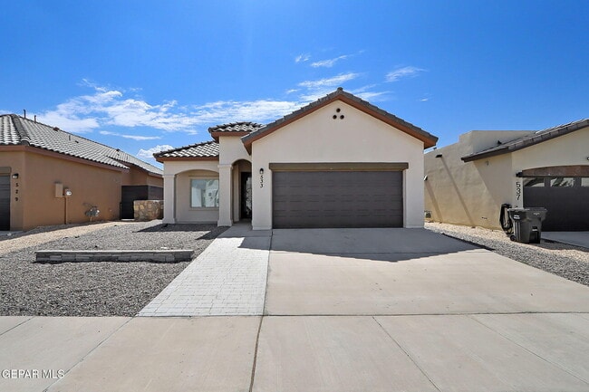 Building Photo - 533 Paseo Modesto Dr